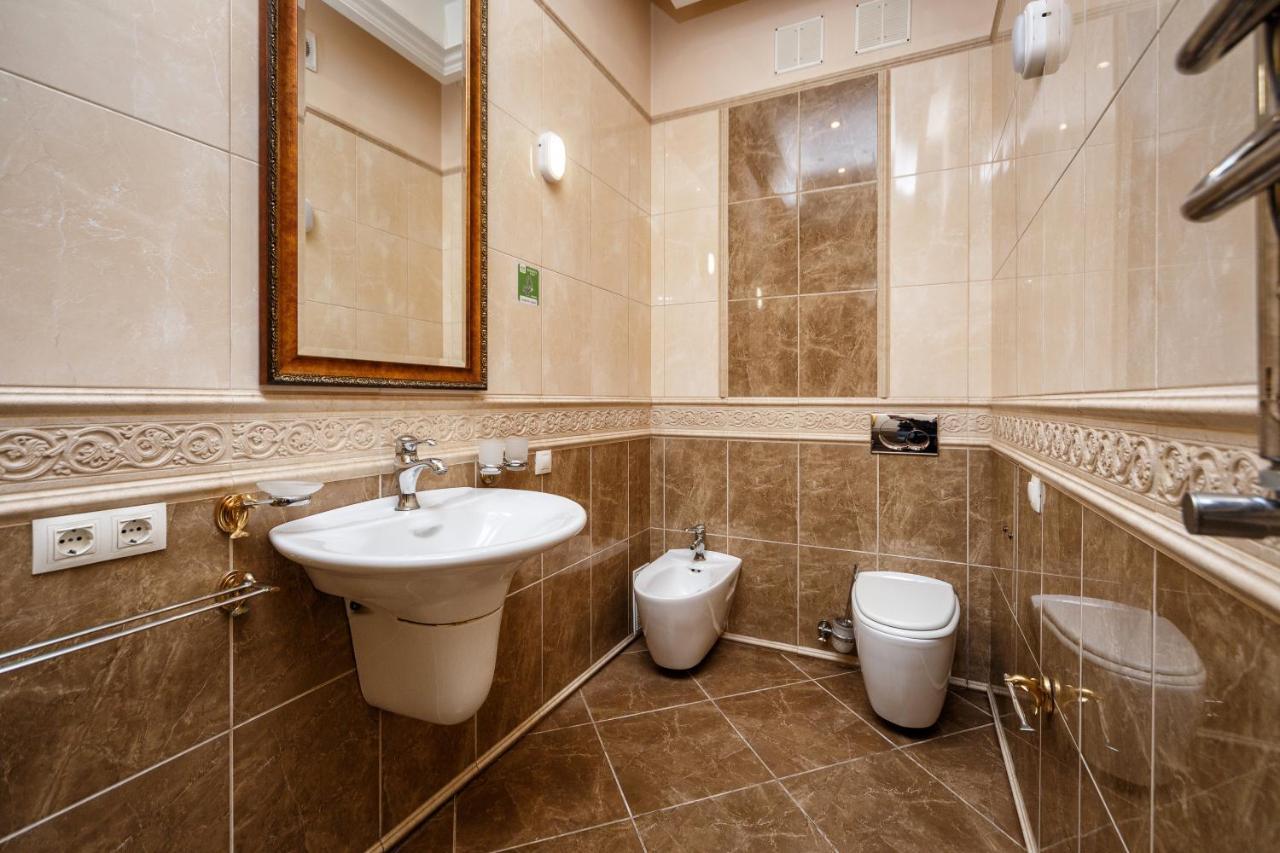 Hostel Suputnyk Лвив Екстериор снимка